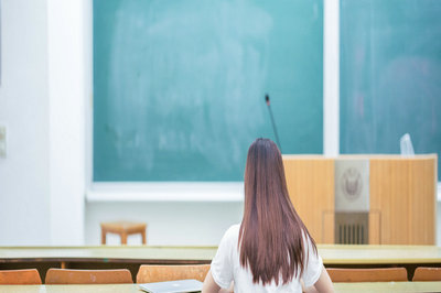 本科有學(xué)位報(bào)考河南工業(yè)大學(xué)在職研究生需滿足什么條件？
